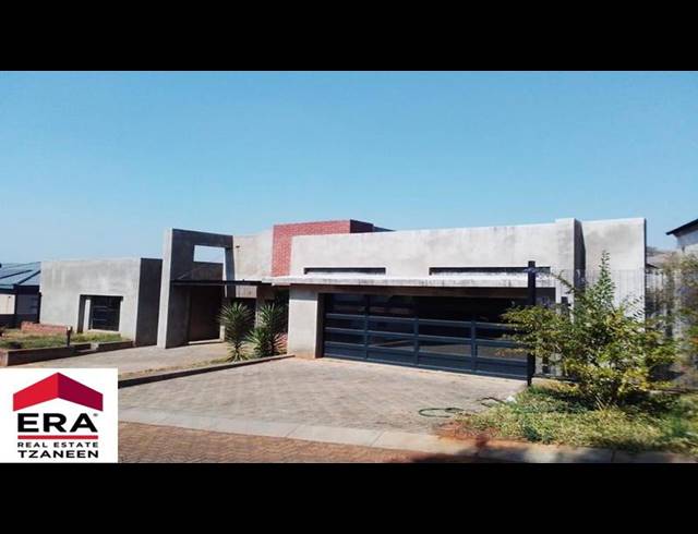 4 BEDROOM HOUSE FOR SALE IN RUSTIC ESTATE